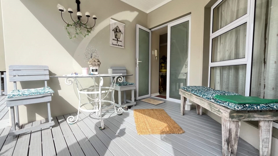 4 Bedroom Property for Sale in Hartenbos Central Western Cape